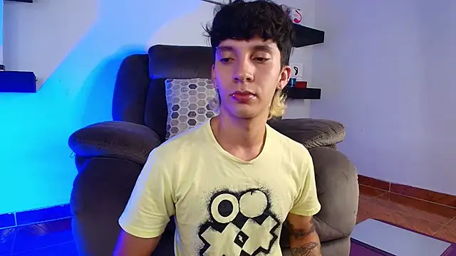 JacoboSwam online show from February 7, 2025, 9:37 pm