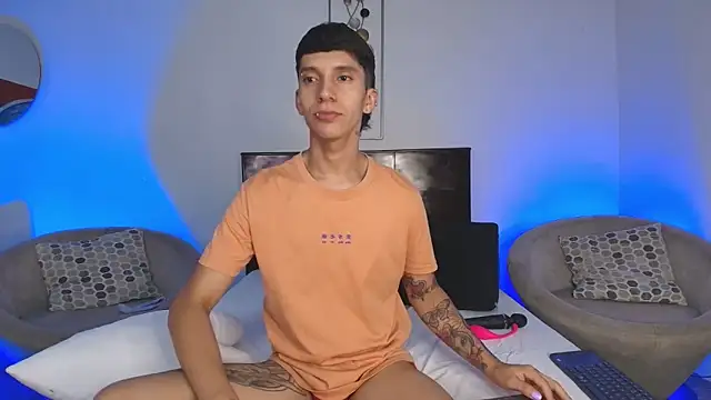 JacoboSwam online show from March 12, 2025, 11:42 am