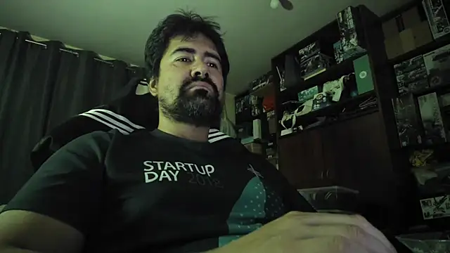 VonDoomdelToro online show from June 13, 2026, 6:55 am