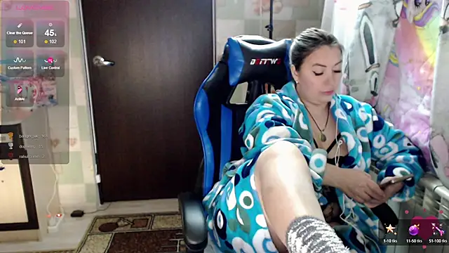 Korolek12 online show from March 21, 2025, 6:40 pm