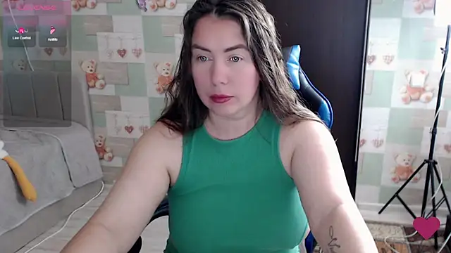 Snapshot of Korolek12 chatting on June 7, 2026, 12:20 pm Korolek12 online show from June 7, 2026, 12:20 pm