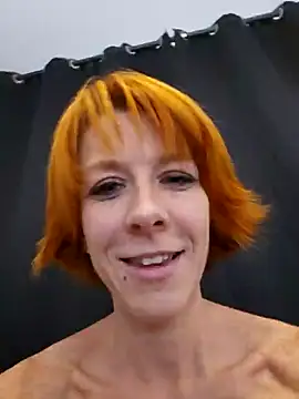 Snapshot of Mymiesexy chatting on January 5, 2025, 4:16 pm Mymiesexy online show from January 5, 2025, 4:16 pm