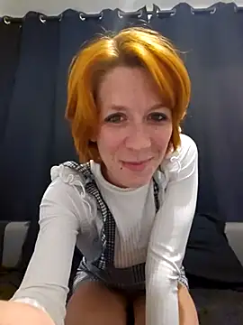 Snapshot of Mymiesexy chatting on February 20, 2025, 9:20 pm Mymiesexy online show from February 20, 2025, 9:20 pm