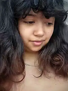 Peach Girll online show from December 24, 2024, 1:50 pm