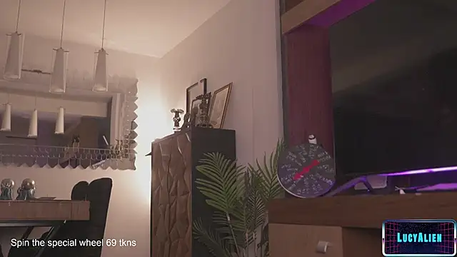 LucyAllenX online show from January 19, 2025, 1:00 am