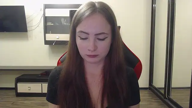 Laralianna online show from December 23, 2024, 6:27 pm