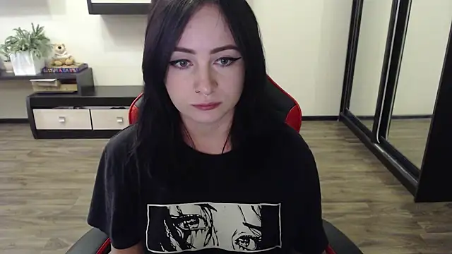 Laralianna online show from September 26, 2025, 12:31 pm