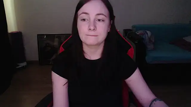 Laralianna online show from April 3, 2026, 12:03 pm