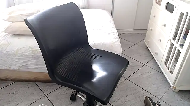 MysterBearMG online show from November 29, 2025, 11:46 am