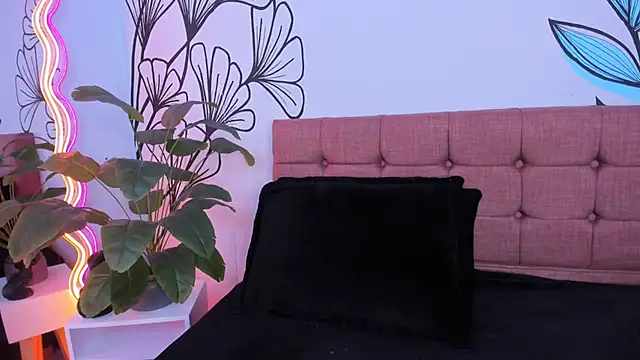 Sweet Ariadna  online show from March 1, 2025, 3:16 pm