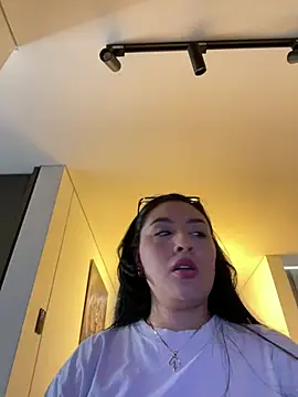Snapshot of AnushaKumari chatting on March 13, 2026, 5:41 pm AnushaKumari online show from March 13, 2026, 5:41 pm