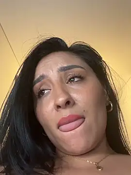 Snapshot of AnushaKumari chatting on April 15, 2026, 7:58 pm AnushaKumari online show from April 15, 2026, 7:58 pm
