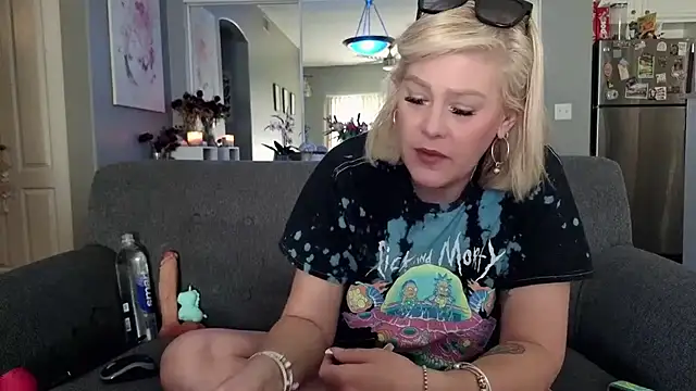 Lexi Shocker online show from January 15, 2026, 6:44 pm