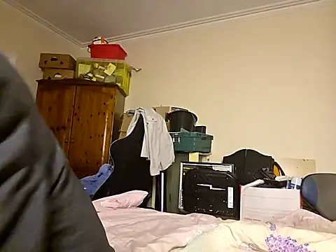 theSmallest-dick online show from October 7, 2025, 5:15 am