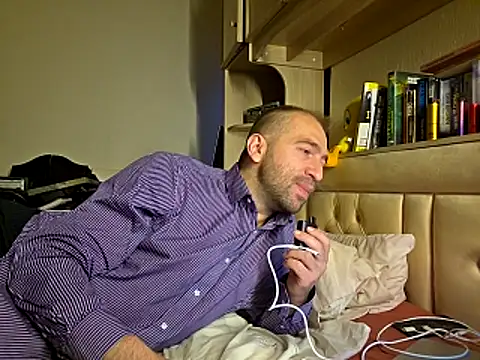 theSmallest-dick online show from November 4, 2025, 6:56 am