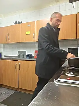 theSmallest-dick online show from November 4, 2025, 9:47 pm