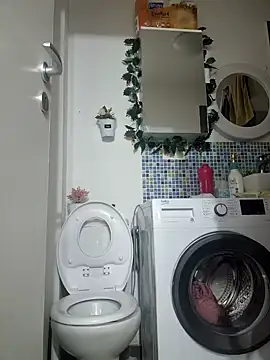 amanda-hornySeduction online show from September 19, 2025, 6:26 am