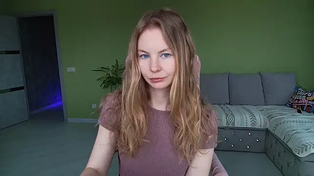 Cuddle Cat online show from April 22, 2026, 7:33 am