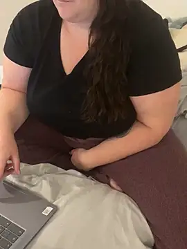 sweeti Em online show from April 9, 2026, 6:46 pm