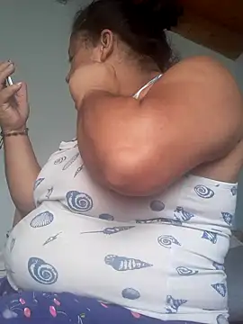 Monseratte21 online show from December 13, 2024, 5:00 pm