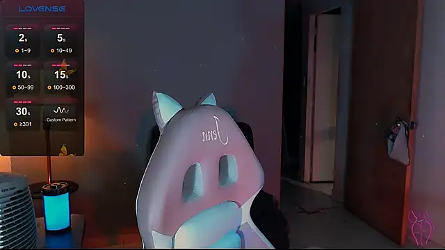 Saucy Jenn online show from December 13, 2024, 3:38 am