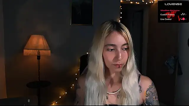 Saucy Jenn online show from January 30, 2025, 3:55 am