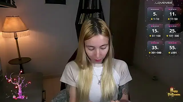 Saucy Jenn online show from October 26, 2025, 10:58 pm