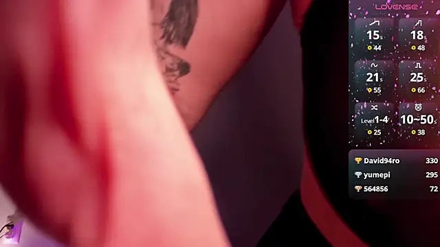 SarahRomantic online show from December 8, 2024, 12:30 pm