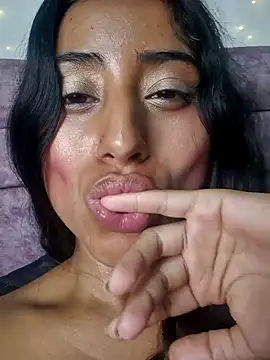 Valentinne z online show from January 18, 2025, 8:52 am