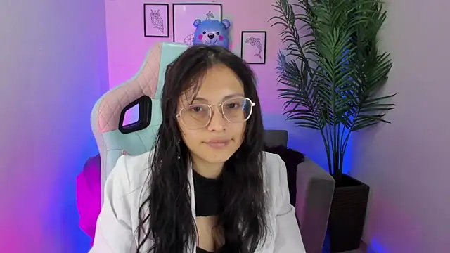 Kyomi chang online show from March 15, 2025, 1:29 pm