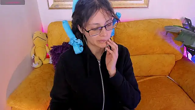 Snapshot of Kyomi_chang chatting on March 28, 2026, 11:54 am Kyomi chang online show from March 28, 2026, 11:54 am