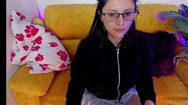 Snapshot of Kyomi_chang chatting on April 25, 2026, 12:30 pm Kyomi chang online show from April 25, 2026, 12:30 pm