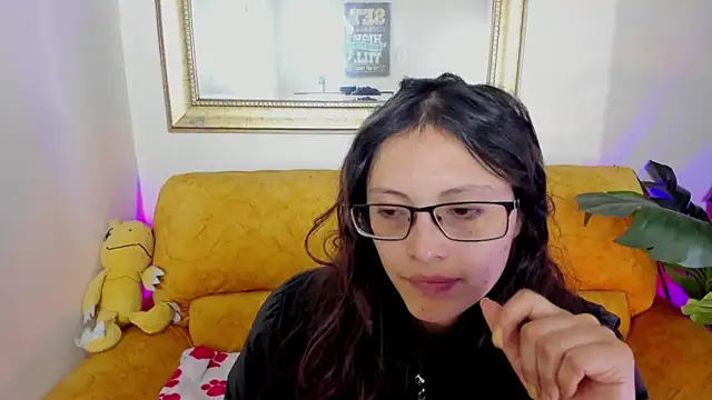 Snapshot of Kyomi_chang chatting on April 27, 2026, 12:14 pm Kyomi chang online show from April 27, 2026, 12:14 pm
