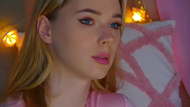 GentleRossi online show from January 28, 2025, 7:10 pm