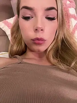 GentleRossi online show from March 7, 2025, 9:48 pm