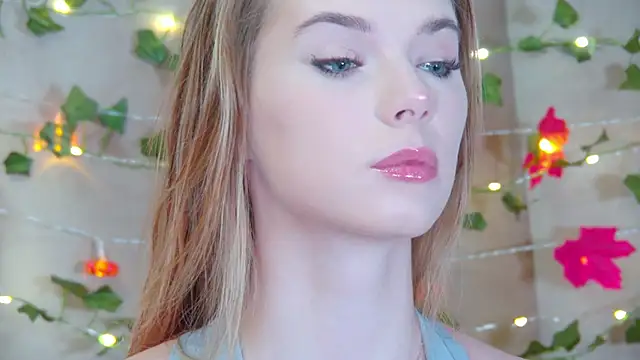 GentleRossi online show from September 30, 2025, 3:28 pm