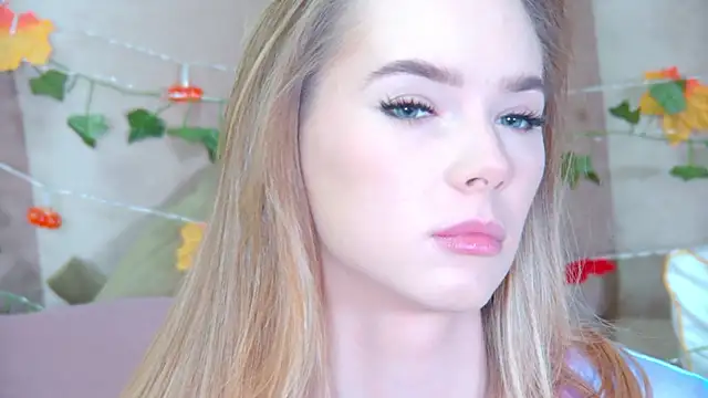 GentleRossi online show from October 28, 2025, 3:04 pm