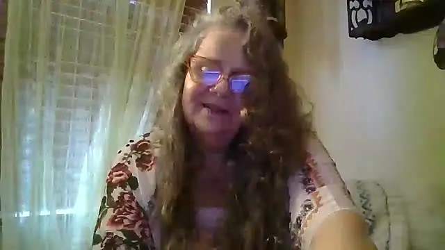 Snapshot of DestineeLoverGirl chatting on March 23, 2026, 2:43 pm DestineeLoverGirl online show from March 23, 2026, 2:43 pm