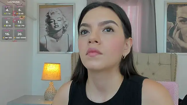 Snapshot of Beautyari_ chatting on June 3, 2026, 12:19 pm Beautyari online show from June 3, 2026, 12:19 pm