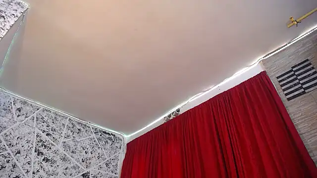 hornytsblonde online show from September 19, 2025, 1:34 pm