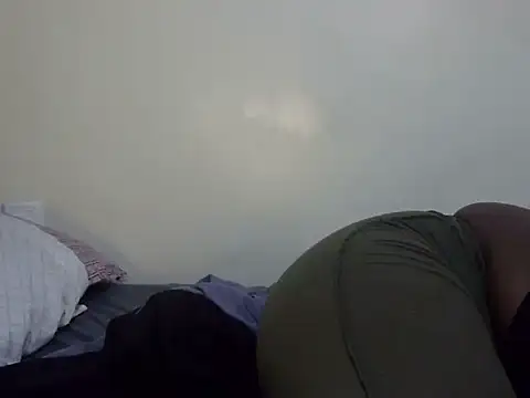 Sweettkendy online show from April 18, 2026, 7:07 pm