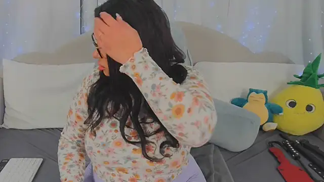 MeghanXO online show from March 17, 2026, 1:36 pm