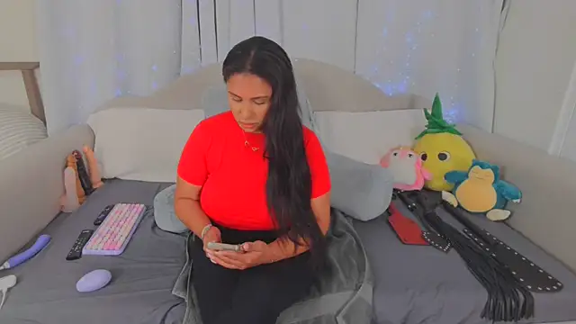 Snapshot of MeghanXO chatting on June 18, 2026, 2:10 pm MeghanXO online show from June 18, 2026, 2:10 pm