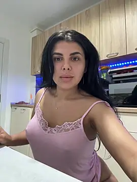 Scarlett-Dream online show from May 12, 2026, 5:48 am