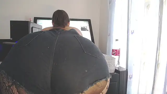 Snapshot of eolicasex chatting on July 7, 2026, 4:11 pm eolicasex online show from July 7, 2026, 4:11 pm