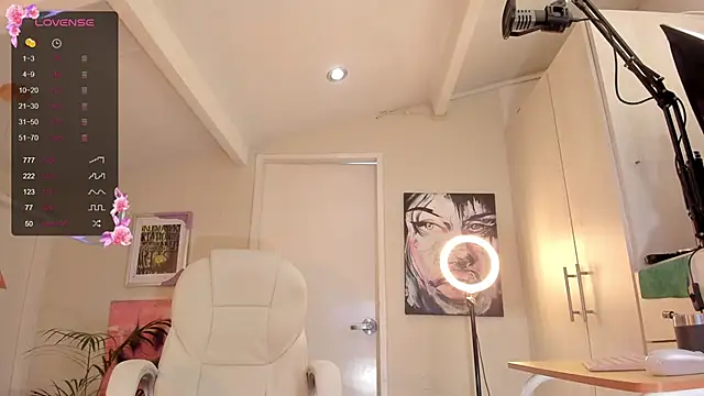 catalinasaiz online show from January 13, 2025, 2:00 pm