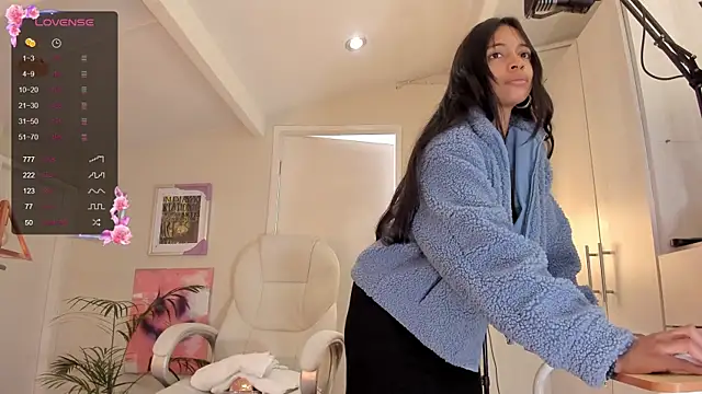 catalinasaiz online show from January 14, 2025, 2:43 pm