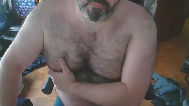 mikeyhotbear online show from January 3, 2025, 3:55 pm