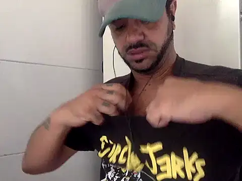 SMOKERBEASTBR online show from February 26, 2026, 8:08 pm