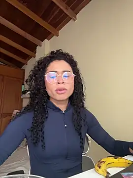 GabriSaenz online show from March 26, 2026, 12:44 pm